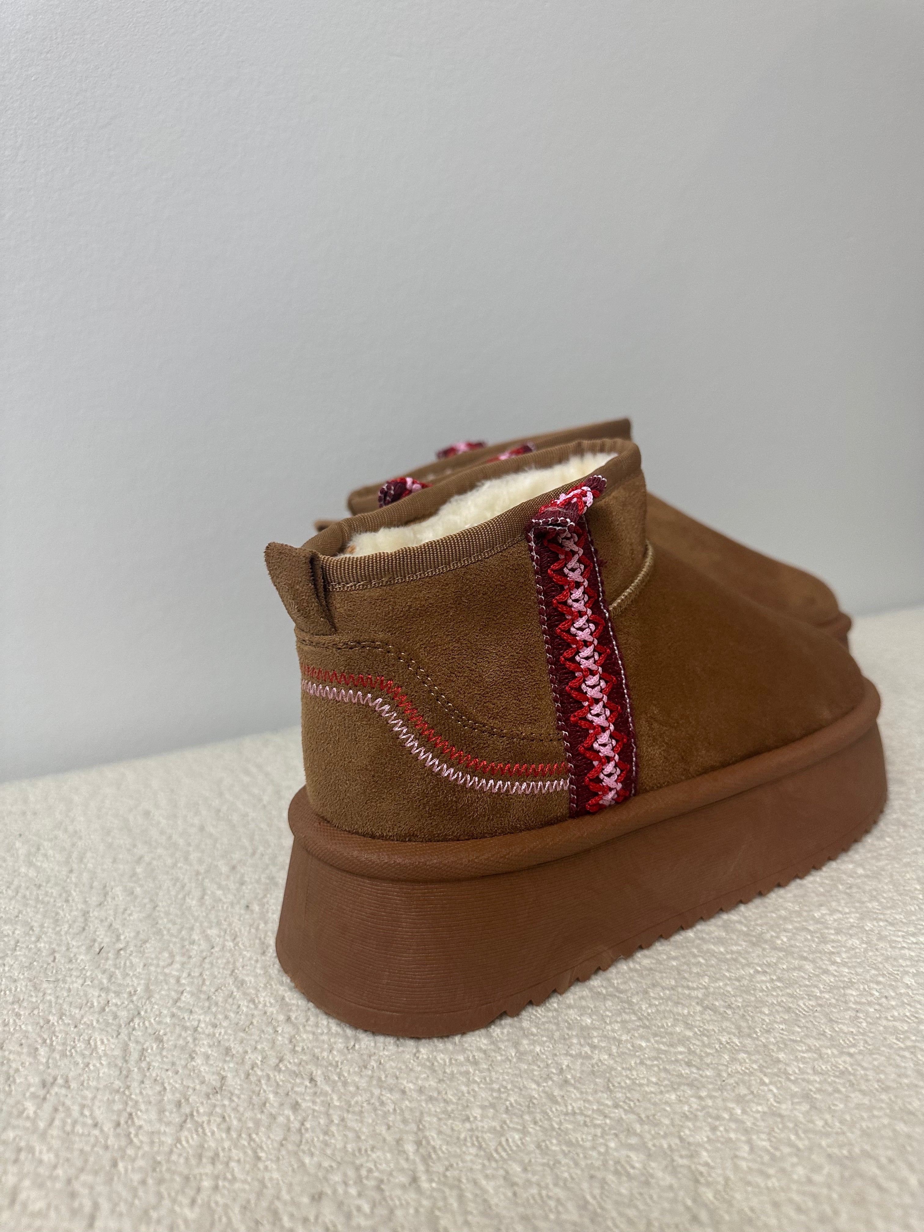 Botte fourrée UG camel