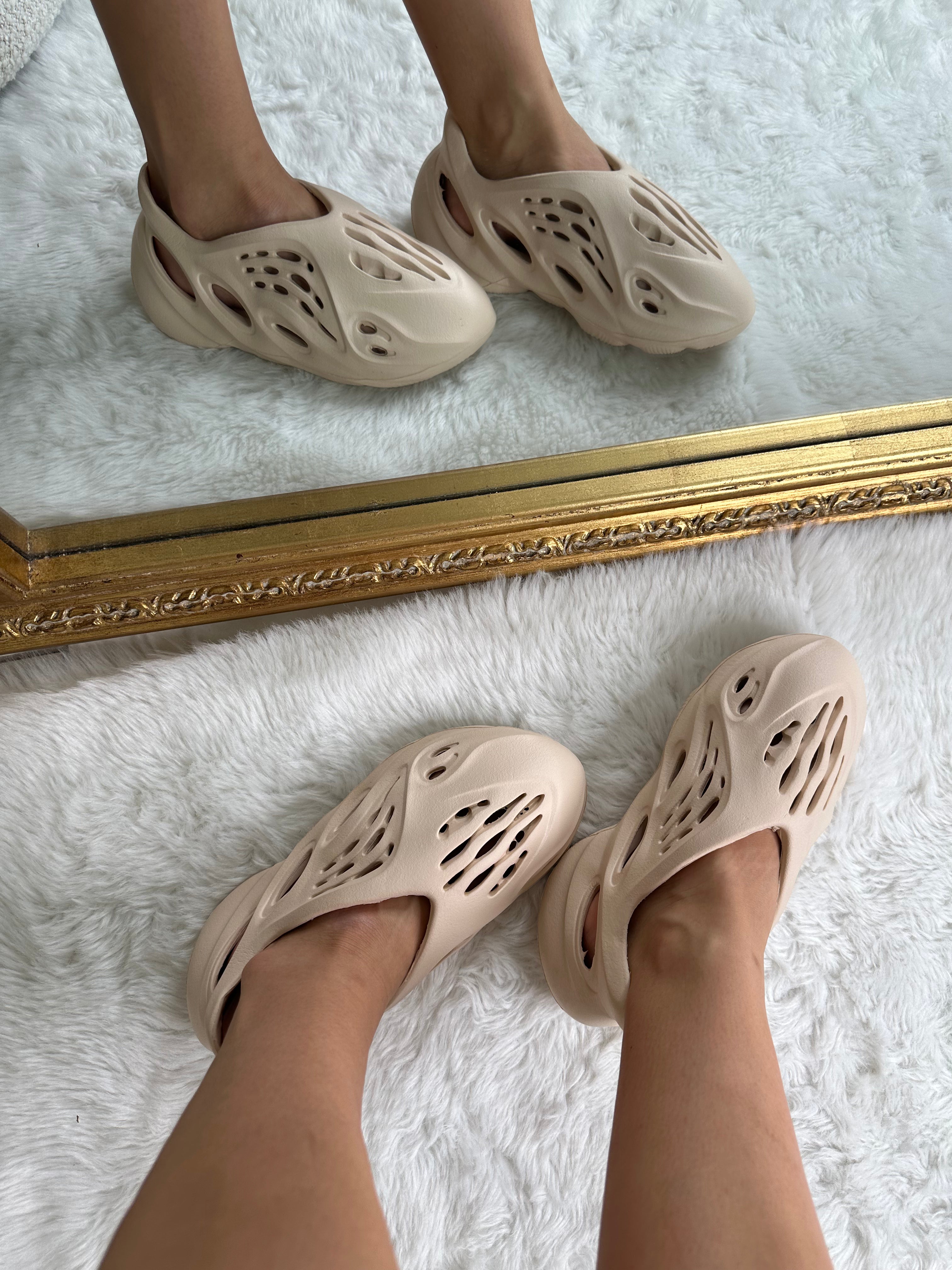 Paire de sandale ZYA beige